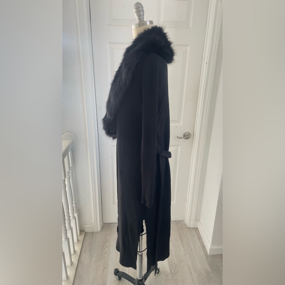 White House black market Black removable Faux Fur Trimmed belted long cardigan. - Picture 6 of 11